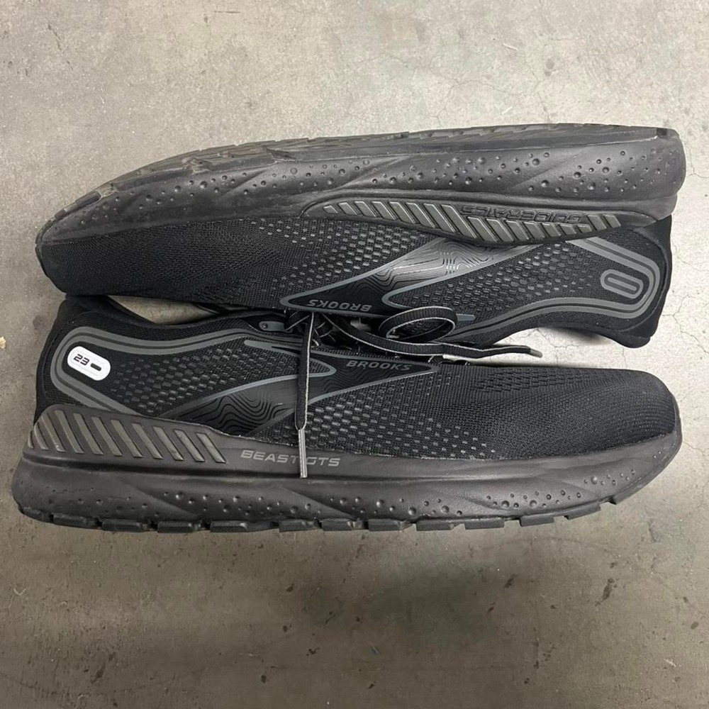 Brooks gts 23 running shoes - Picture 2 of 6